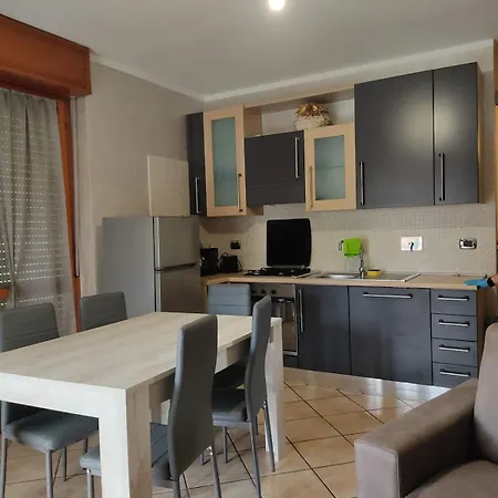 アパート Venaria - Homezon ヴェナリア・レアーレ